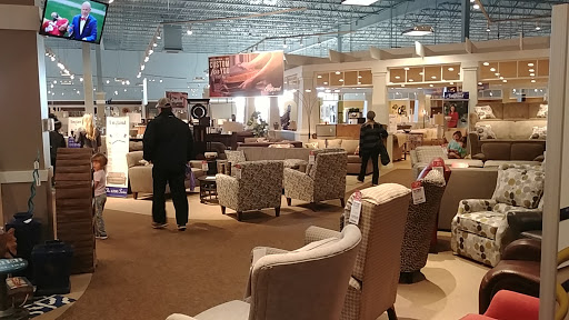 Furniture Store «The Furniture Mart - Shakopee», reviews and photos, 4270 12th Ave E, Shakopee, MN 55379, USA