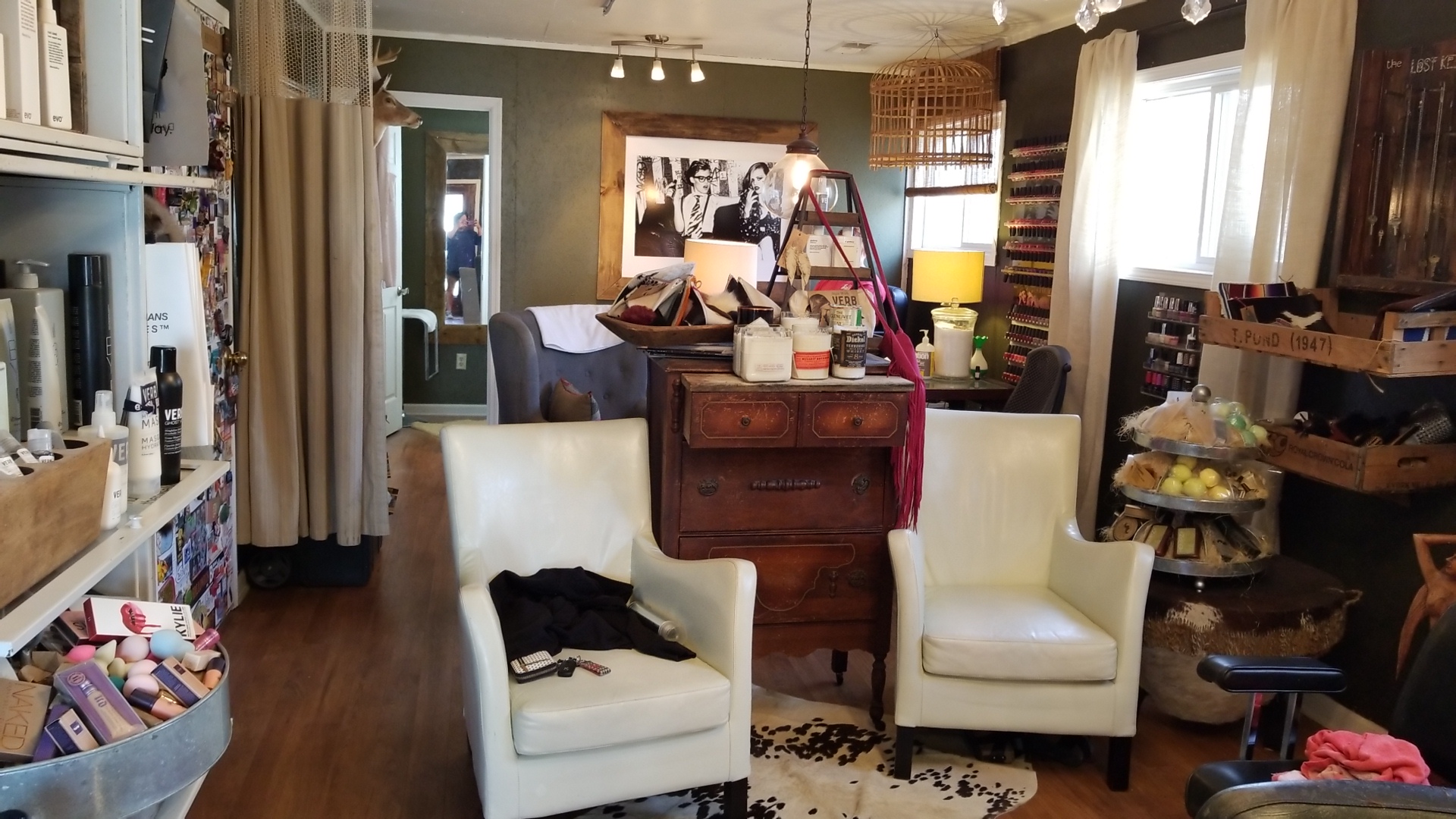 the dollhouse salon