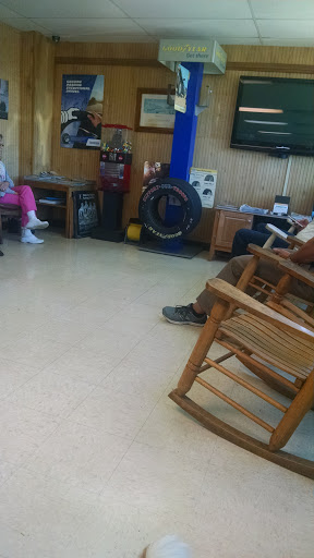 Tire Shop «Parker Tire & Service Center», reviews and photos, 1508 Gilmer Ave, Tallassee, AL 36078, USA