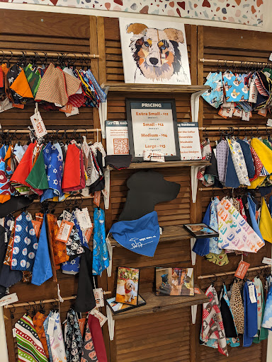 Shopping Mall «West End Garage, Cape May», reviews and photos, 484 W Perry St, Cape May, NJ 08204, USA