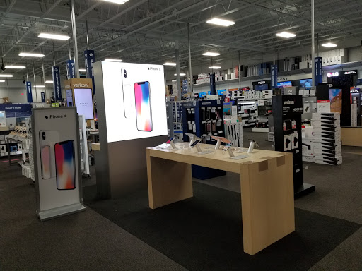 Electronics Store «Best Buy», reviews and photos, 1148 NW Norman Ave, Gresham, OR 97030, USA