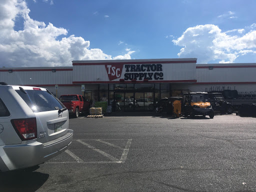 Home Improvement Store «Tractor Supply Co.», reviews and photos, 13113 Lee Hwy, Bristol, VA 24202, USA