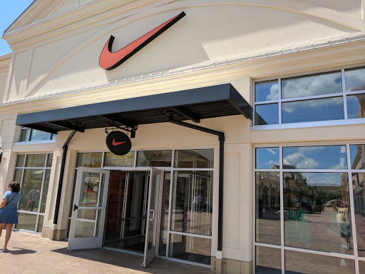 Clothing Store «Nike Factory Store», reviews and photos, 1155 Buck Creek Rd, Simpsonville, KY 40067, USA