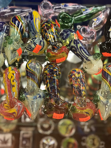 Convenience Store «Friendly Corner Convenience», reviews and photos, 2408 Massachusetts Ave, Cambridge, MA 02140, USA