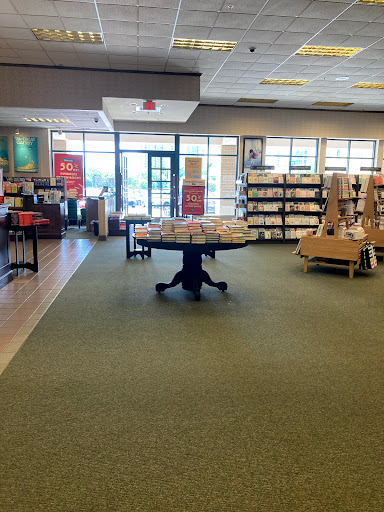 Book Store «Barnes & Noble», reviews and photos, 2900 Peachtree Rd NW #310, Atlanta, GA 30305, USA