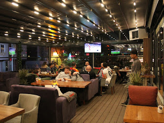 Summit Lounge Cafe & Restaurant