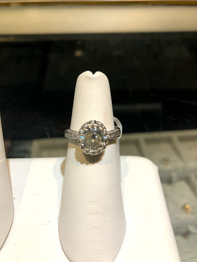 Pawn Shop «Cesar Chavez Pawn & Jewelry», reviews and photos, 2209 East Cesar E Chavez Avenue, Los Angeles, CA 90033, USA