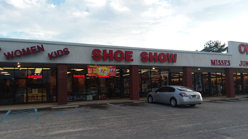 Shoe Show, 301 W Inez Rd # 4, Dothan, AL 36301, USA, 