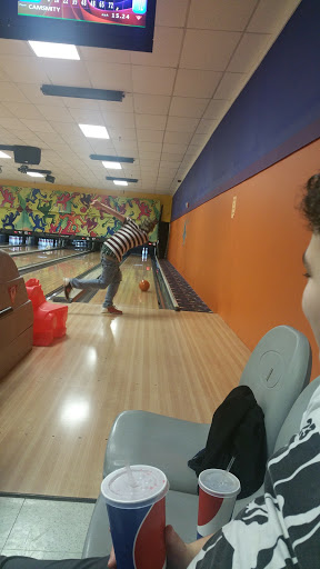 Bowling Alley «Mountain Run Bowling Center», reviews and photos, 584 Culpeper Town Square, Culpeper, VA 22701, USA