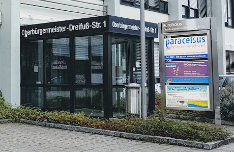 Paracelsus Heilpraktikerschule Augsburg Oberbürgermeister-Dreifuß-Straße 1, 86153 Augsburg, Deutschland