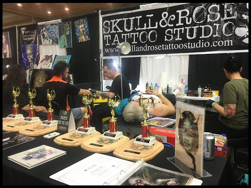 Tattoo Shop «Skull and Rose Tattoo Studio», reviews and photos, 900 E Pulaski Hwy, Elkton, MD 21921, USA