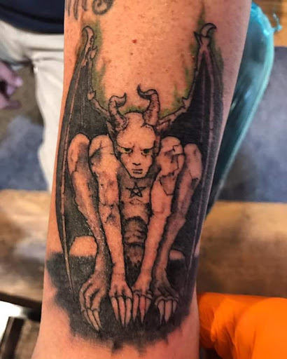 Tattoo Shop «New Haven County Tattoo Co.», reviews and photos, 411 Main St, Wallingford, CT 06492, USA