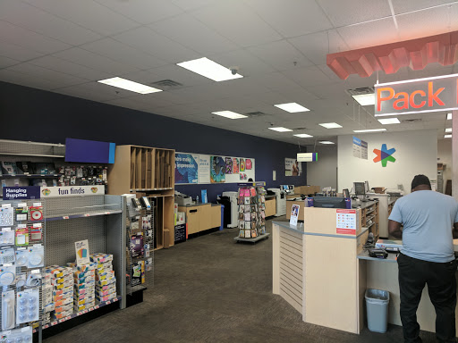 Print Shop «FedEx Office Print & Ship Center», reviews and photos, 3765 S Gilbert Rd #105, Gilbert, AZ 85297, USA