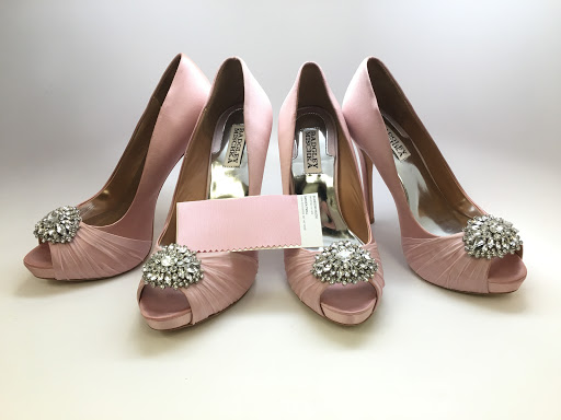 Shoe Store «Signature Shoes», reviews and photos, 271 Westwood Ave, Westwood, NJ 07675, USA