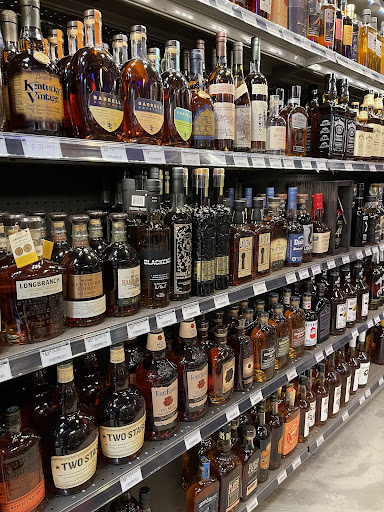 Liquor Store «Lynbrook Wine & Liquor», reviews and photos, 325 Sunrise Hwy, Lynbrook, NY 11563, USA