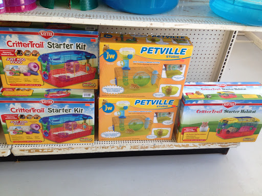 Pet Store «Hillcrest Farms Pet Shop», reviews and photos, 629 S Broadway St, McComb, MS 39648, USA