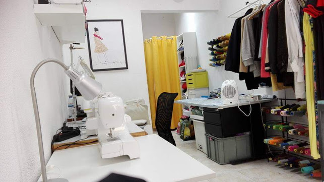 VIVI - Atelier de Costura | Arranjos em Geral , Roupas e Cortinados | - Loja