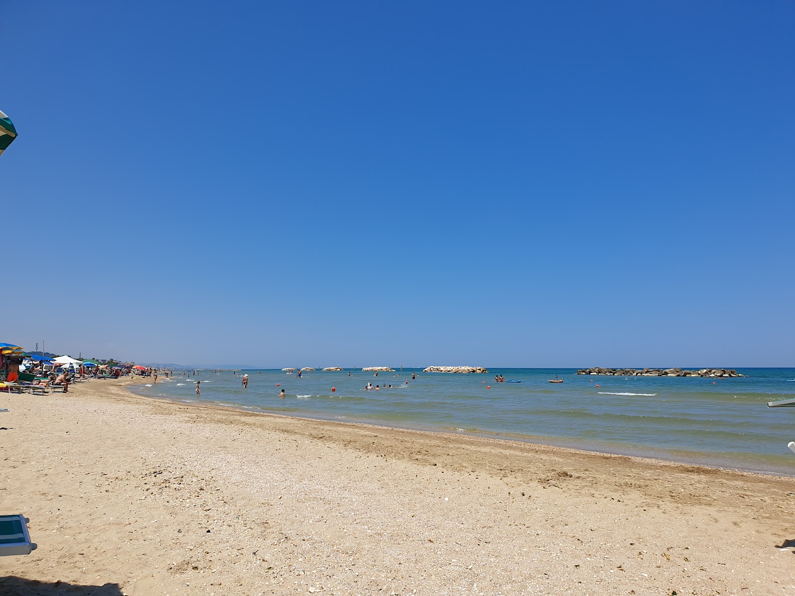 Fotografija Spiaggia del Foro di Ortona obmorsko letovišče območje