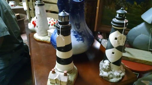 Consignment Shop «Baker Street Curiosity Shop», reviews and photos, 6780 Market St, Wilmington, NC 28405, USA