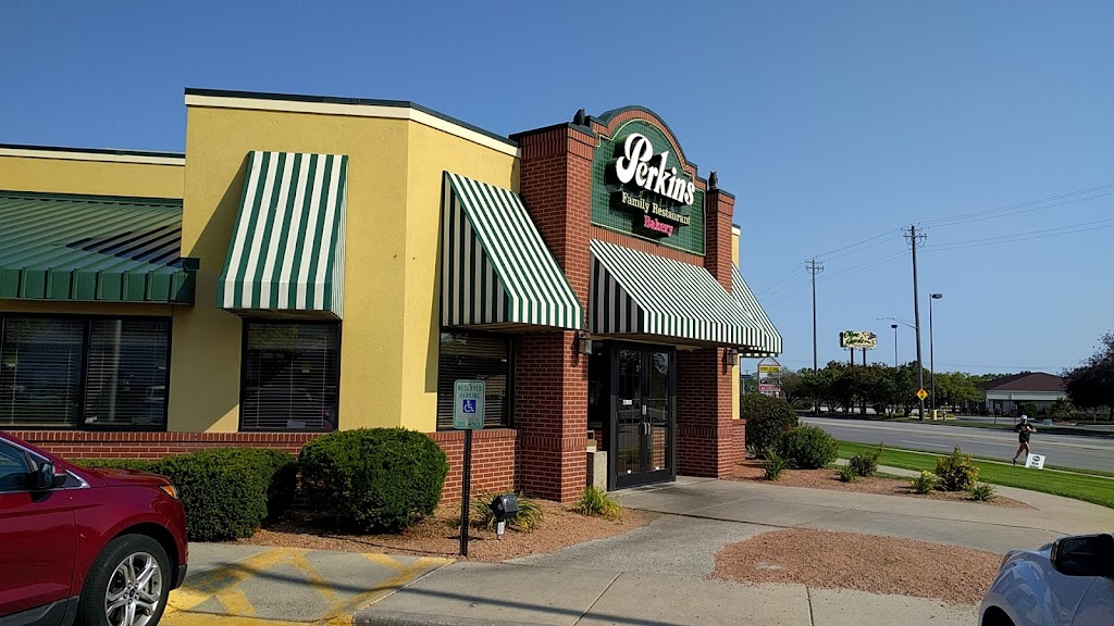 Perkins Restaurant & Bakery 54304