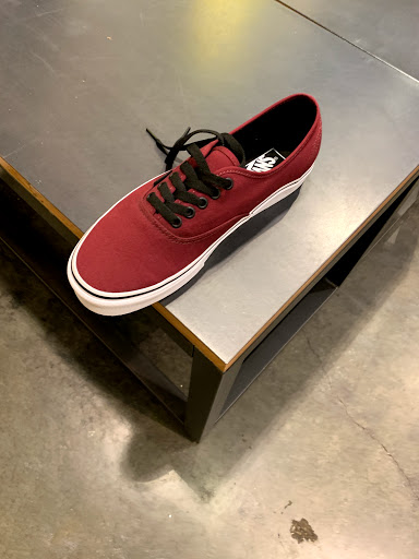 Shoe Store «Vans», reviews and photos, 2483 Park Ave, Tustin, CA 92782, USA
