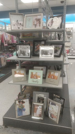 Clothing Store «Ross Dress for Less», reviews and photos, 15694 N Frank Lloyd Wright Blvd, Scottsdale, AZ 85260, USA