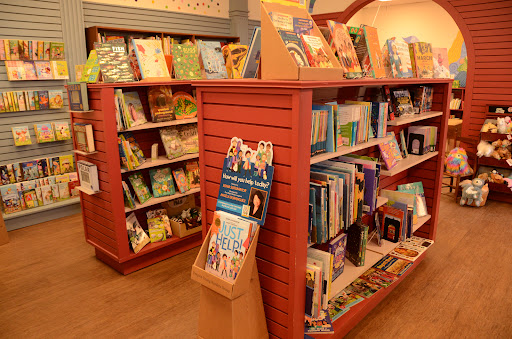 Book Store «Viewpoint Books», reviews and photos, 548 Washington St, Columbus, IN 47201, USA