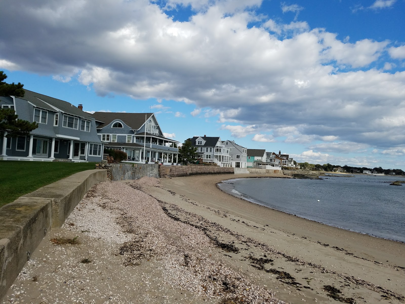 Foto de East Wharf Beach área de comodidades