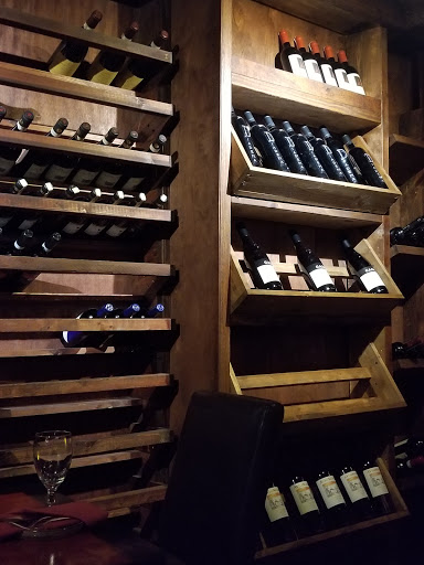 Liquor Store «BevMax Danbury», reviews and photos, 20 Backus Ave, Danbury, CT 06810, USA