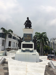 José Joaquín de Olmedo Monument