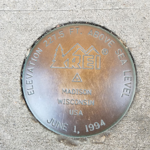 Camping Store «REI», reviews and photos, 7483 W Towne Way, Madison, WI 53719, USA