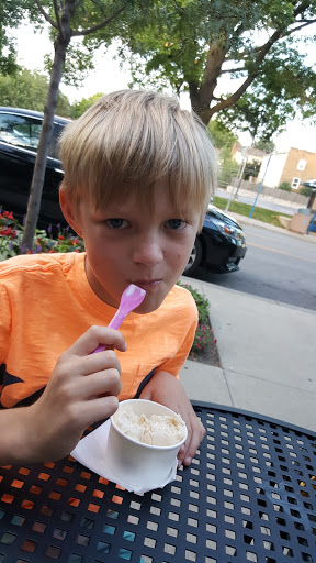 Ice Cream Shop «Glace Artisan Ice Cream», reviews and photos, 4960 Main St, Kansas City, MO 64112, USA