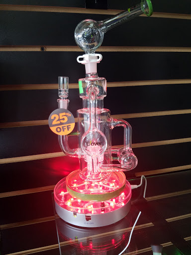 Novelty Store «Cloud 9 Smoke Shop», reviews and photos, 32350 TX-249 #90, Pinehurst, TX 77362, USA