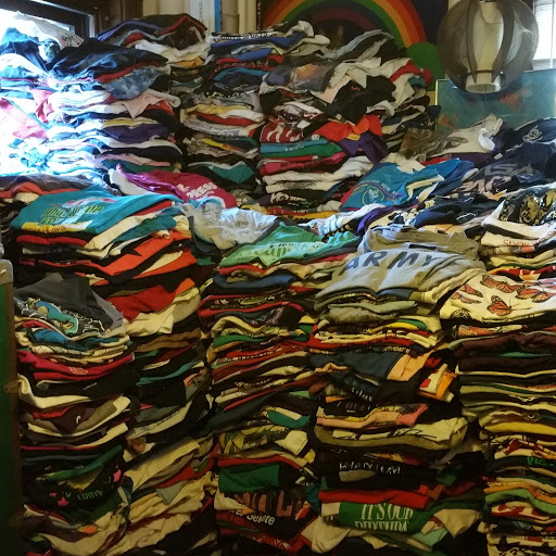Wholesaler «Pixel 19 Vintage Clothing LLC», reviews and photos, 211 Klotter Ave, Cincinnati, OH 45219, USA