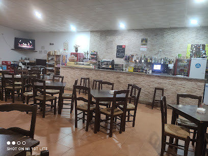Bar Restaurante Entre Pinares - C. F Jimenez Hidalgo, 9, 21630 Beas, Huelva, Spain