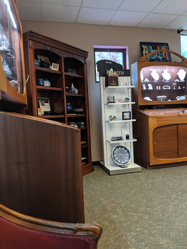 Jewelry Store «Pearce Jewelers», reviews and photos, 41 Glen Rd, West Lebanon, NH 03784, USA