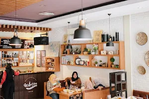 Quattro Café image