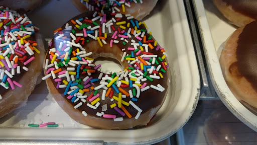 Bakery «Krispy Kreme Doughnuts», reviews and photos, 1024 W Gladstone St, San Dimas, CA 91773, USA