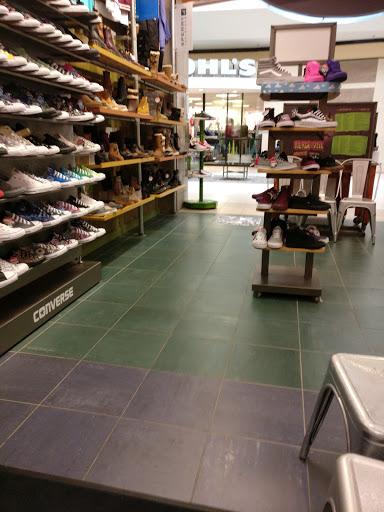 Shopping Mall «Southridge Mall», reviews and photos, 5300 S 76th St, Greendale, WI 53129, USA