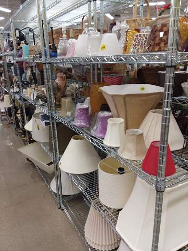 Thrift Store «Goodwill Store & Donation Center», reviews and photos, 1020 N Rohlwing Rd, Addison, IL 60101, USA