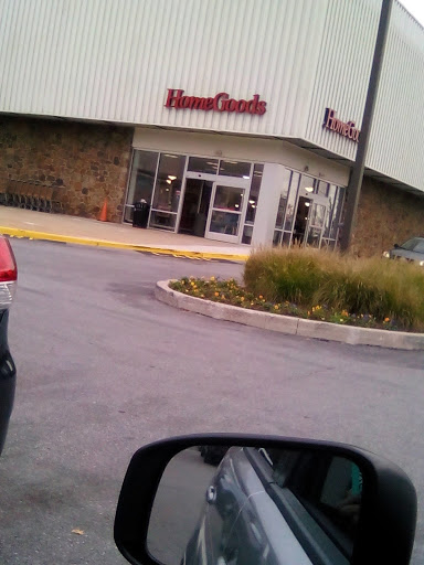 Grocery Store «Giant Food Stores», reviews and photos, 550 Lancaster Ave, St Davids, PA 19087, USA