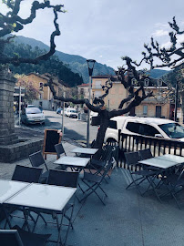 Atmosphère du Restaurant LA TABLE DES AMIS à Vernet-les-Bains - n°1