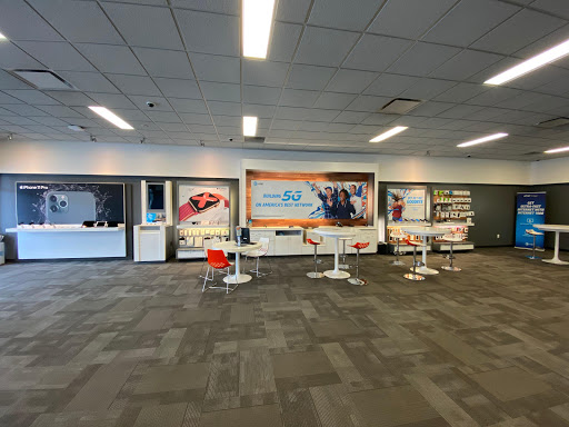 Cell Phone Store «AT&T», reviews and photos, 3014 Bardstown Rd, Louisville, KY 40205, USA