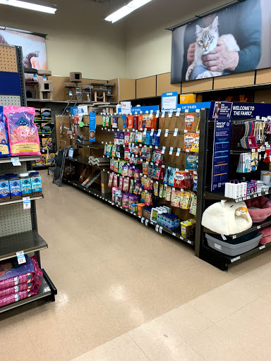Pet Supply Store «Petco Animal Supplies», reviews and photos, 35860 Chester Rd, Avon, OH 44011, USA