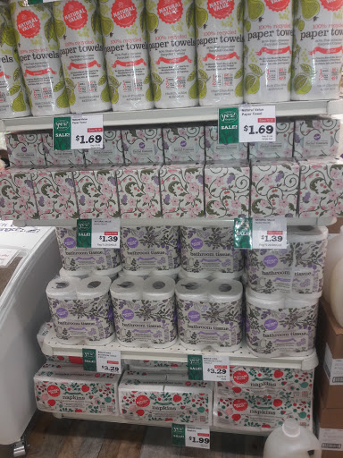 Gourmet Grocery Store «Yes! Organic Market Capitol Hill», reviews and photos, 410 8th St SE, Washington, DC 20003, USA