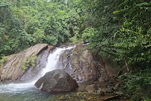Ton Pling Waterfall image