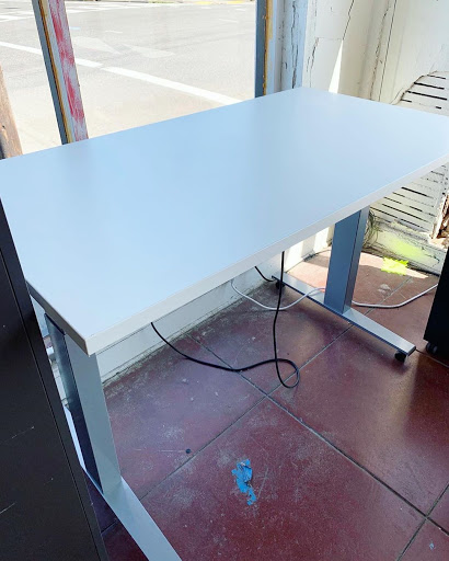 Office Furniture Store «NW Office Liquidations», reviews and photos, 635 SE Hawthorne Blvd, Portland, OR 97214, USA