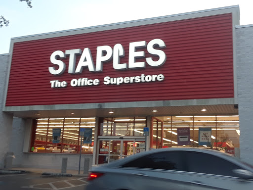 Office Supply Store «Staples», reviews and photos, 11806 Bruce B Downs Blvd, Tampa, FL 33612, USA