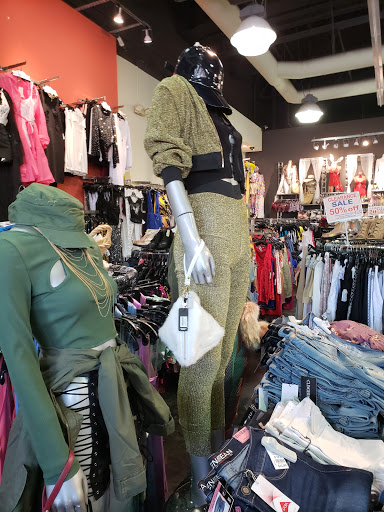Clothing Store «Fashion Island», reviews and photos, 270 E 5th St, Long Beach, CA 90802, USA