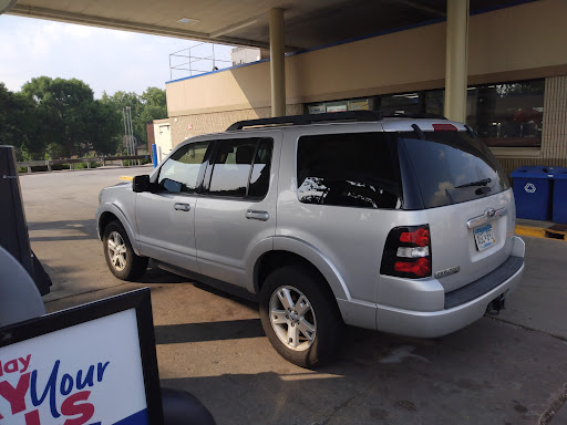 Used Car Dealer «Jackson Auto East», reviews and photos, 135 Century Ave N, Maplewood, MN 55119, USA